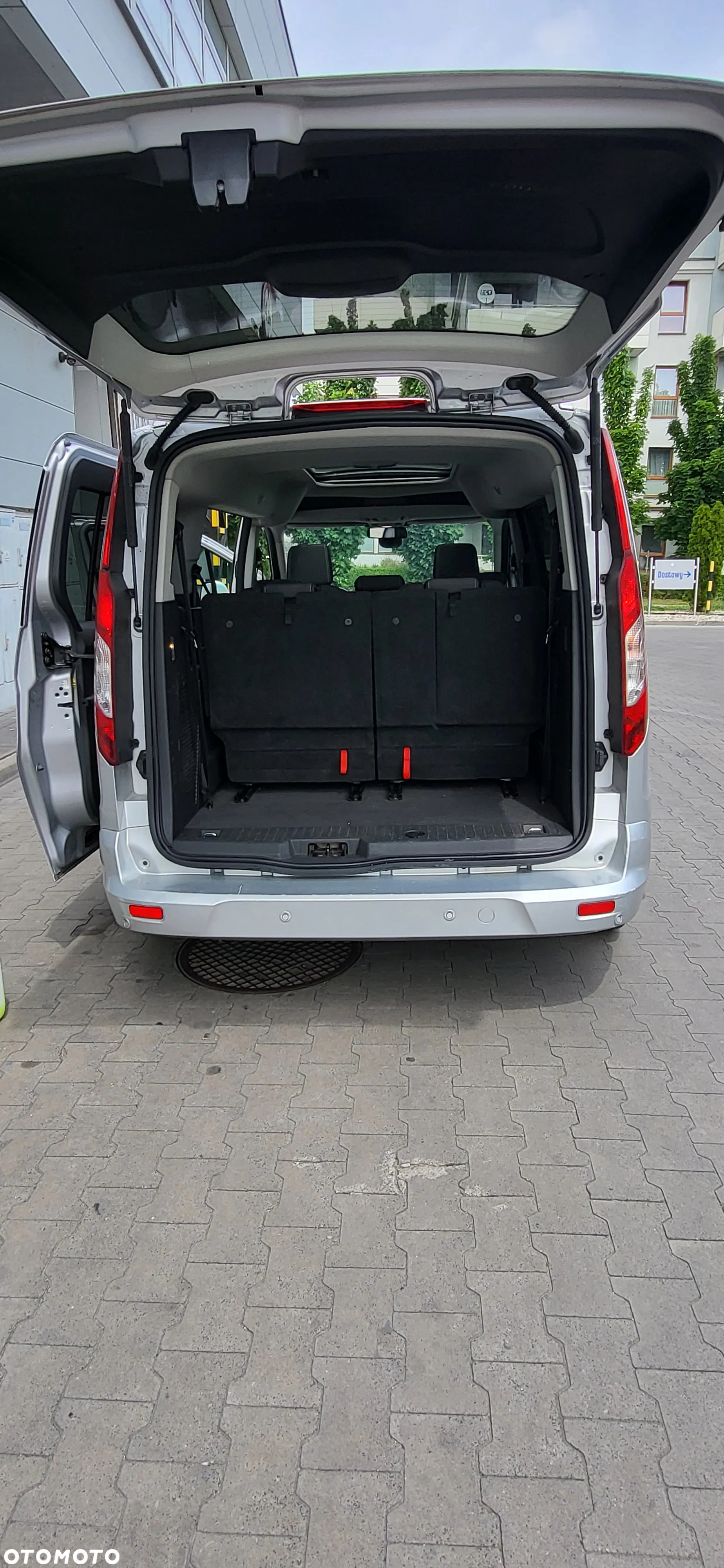 Ford Tourneo Connect 1.5 TDCi Trend - 17