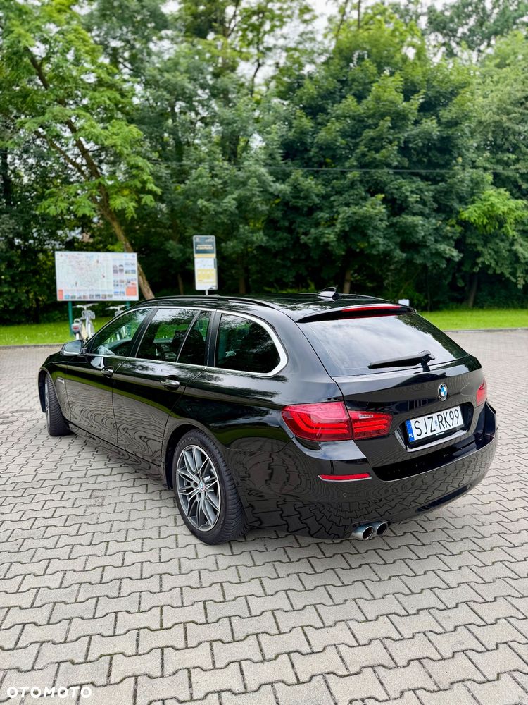 BMW Seria 5 530d xDrive Sport-Aut Luxury Line - 4