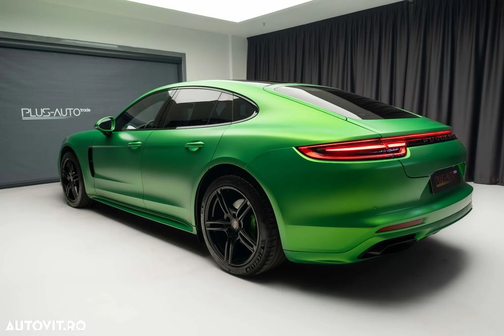 Porsche Panamera 4 - 9