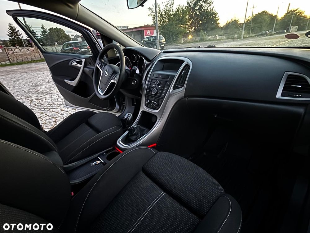 Opel Astra 1.6 - 11