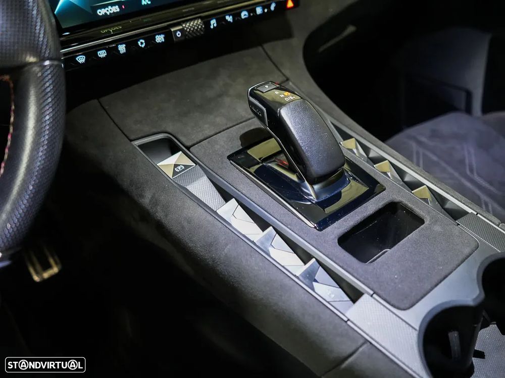 DS DS7 Crossback E-Tense Performance Line EAT8 - 21