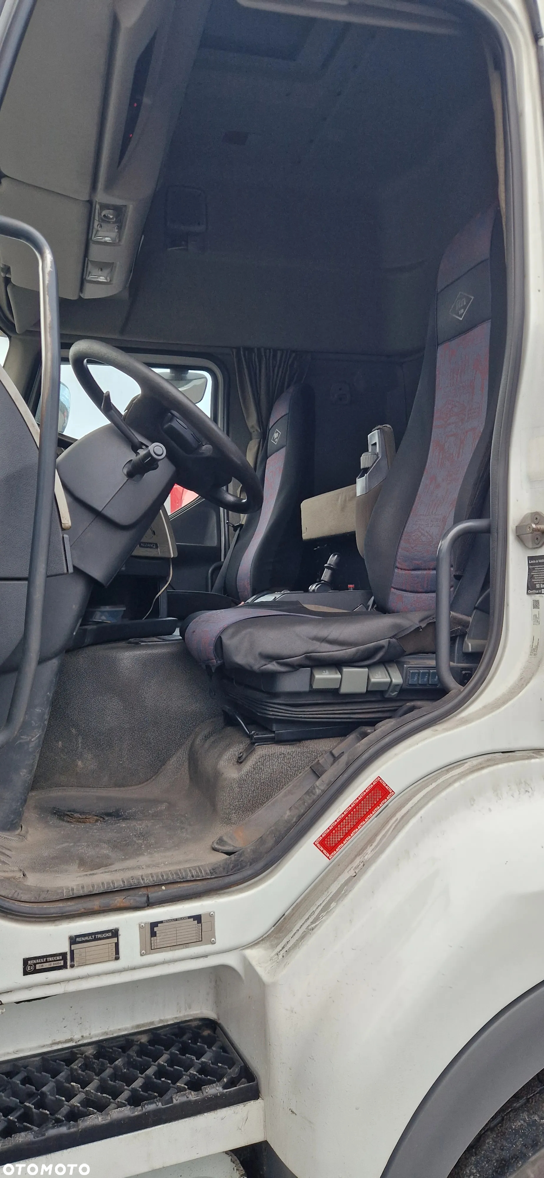 Renault Premium - 5