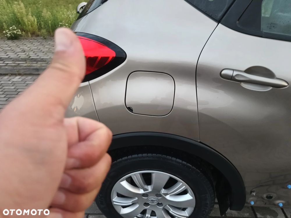 Renault Captur 0.9 Energy TCe Helly Hansen - 24