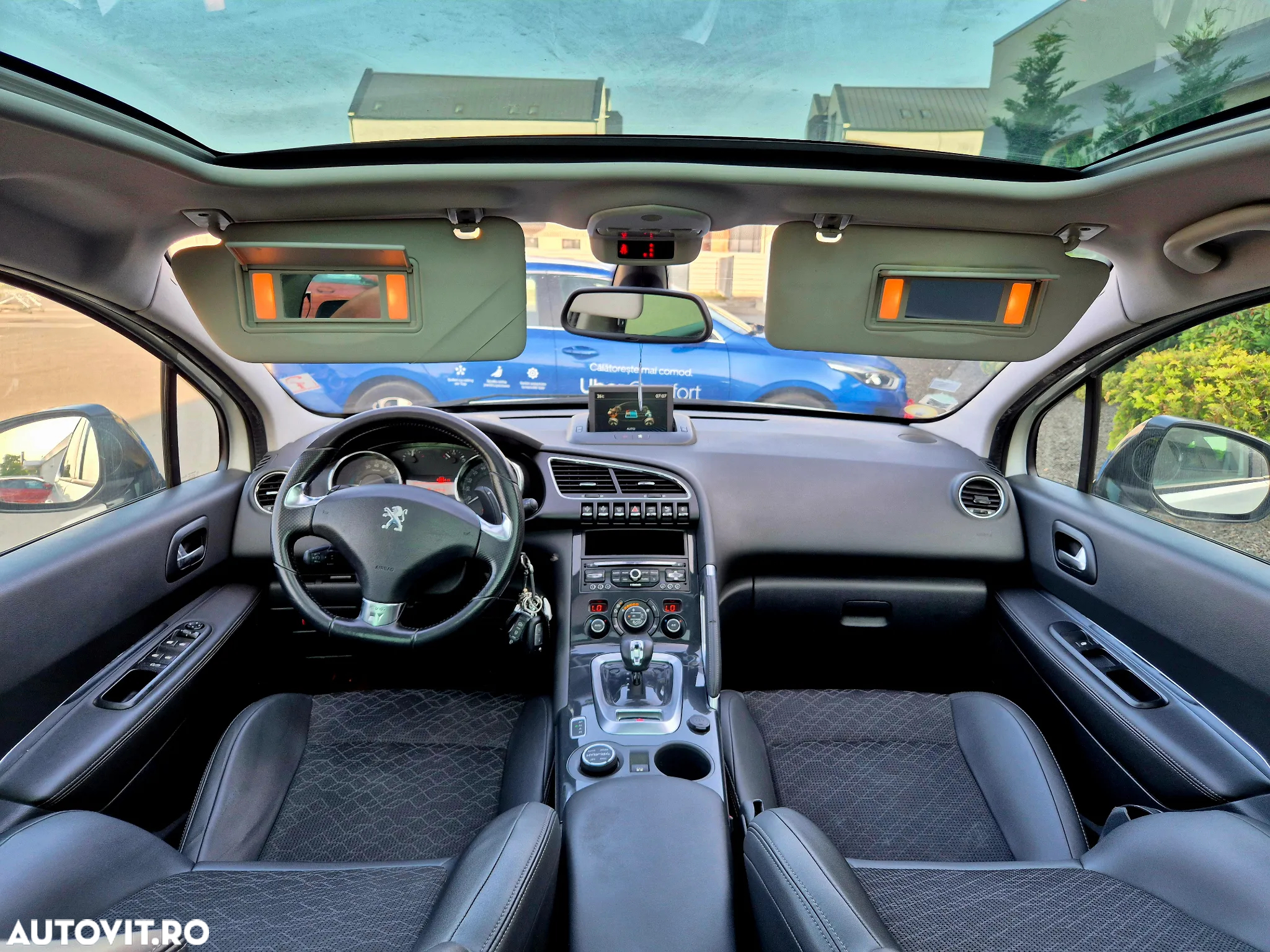 Peugeot 3008 Hybrid4 - 7