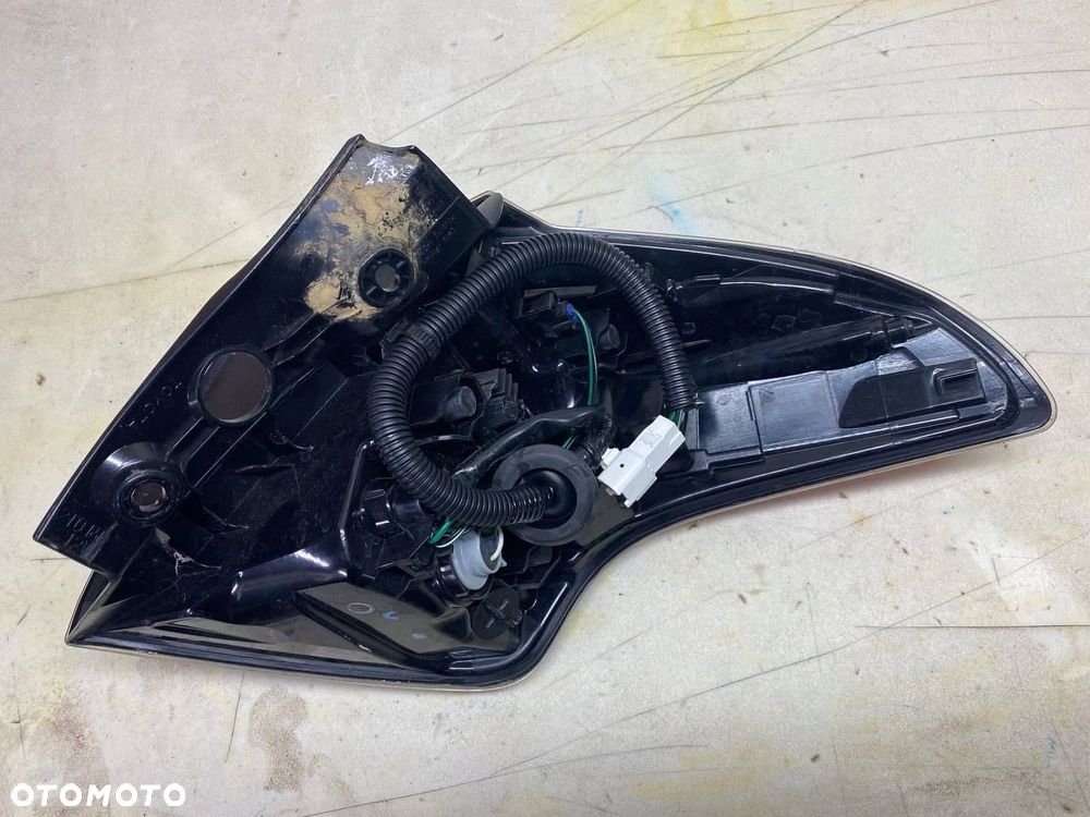 TOYOTA RAV-4 | RAV4 IV LIFT LAMPA TYL LEWA - 3