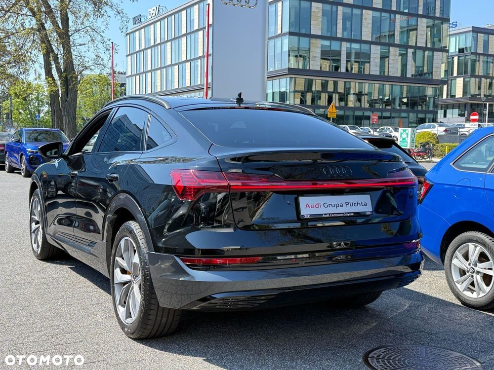 Audi e-tron Sportback - 12
