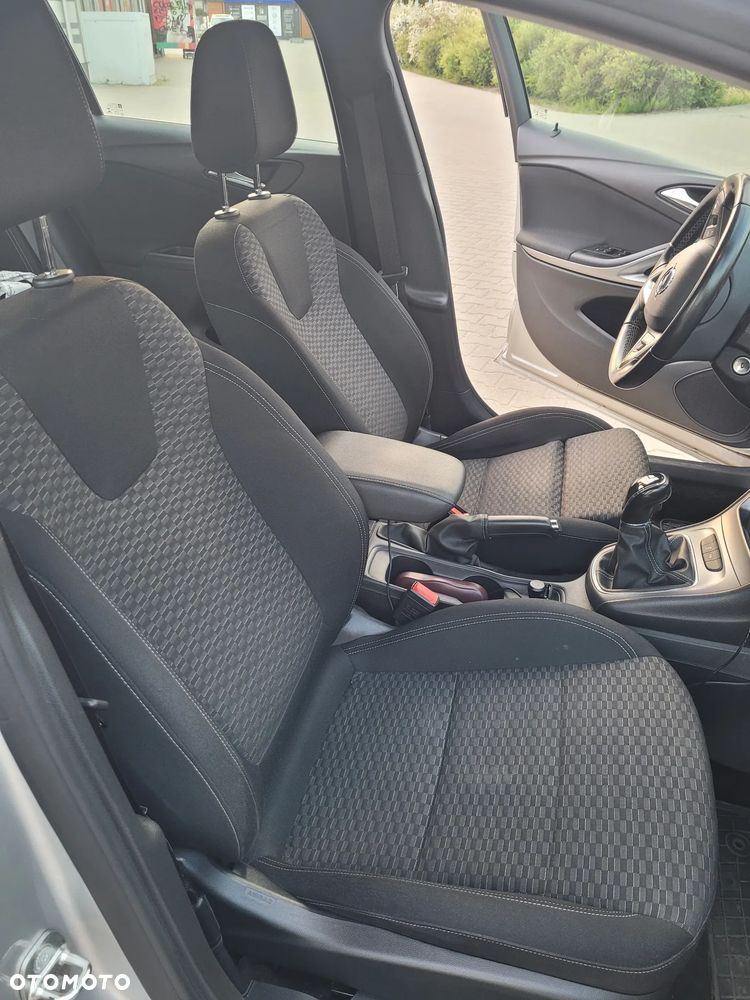 Opel Astra 1.6 CDTI Sport - 10
