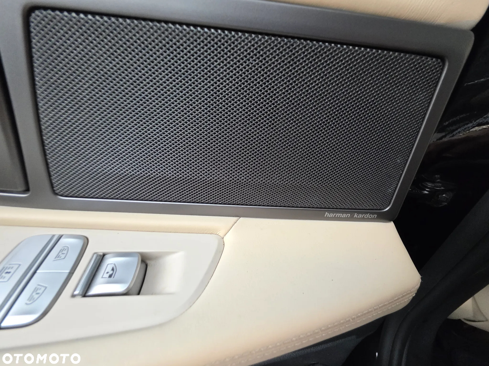BMW Seria 7 750i xDrive - 11