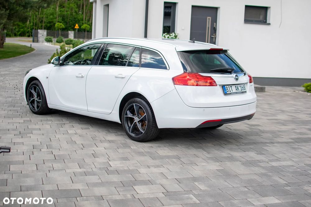 Opel Insignia - 22
