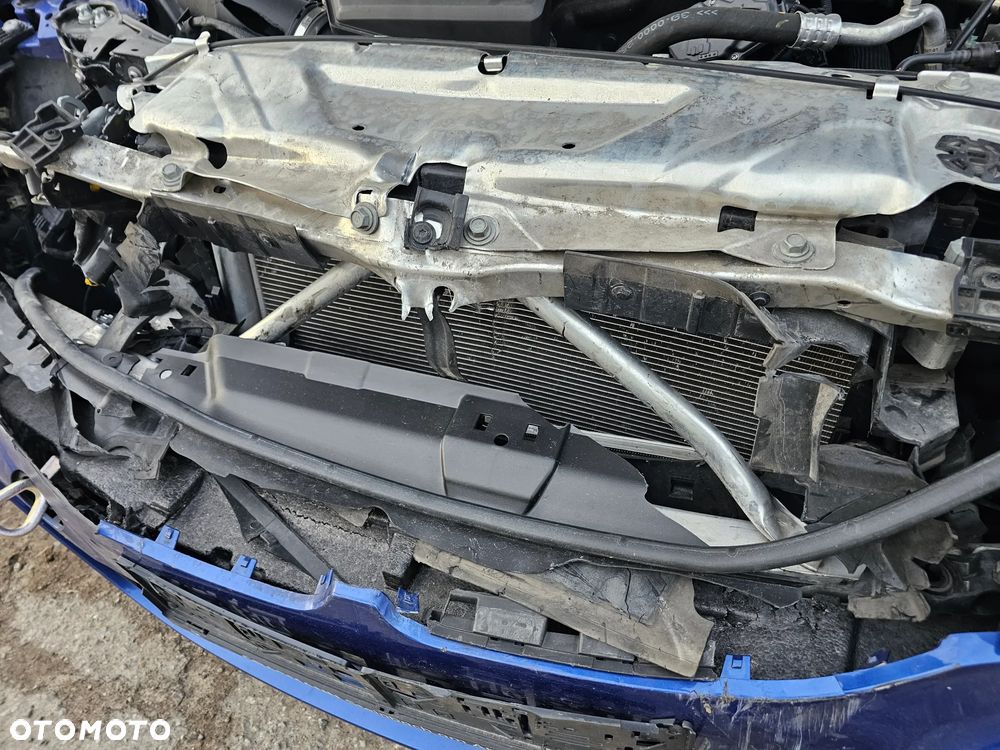 BMW Seria 3 320d xDrive Edition M Sport Shadow - 37