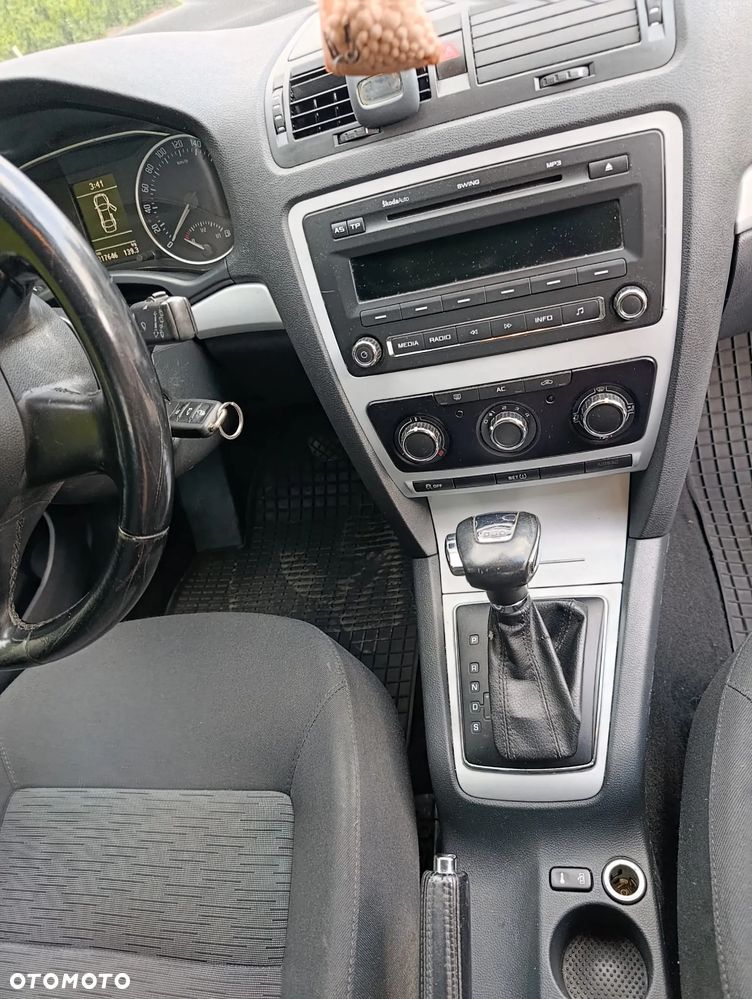 Skoda Octavia 1.6 TDI DPF DSG Active - 31