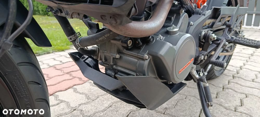 KTM Duke 125 - 19