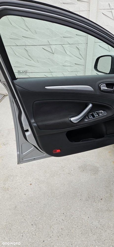 Ford Mondeo - 11