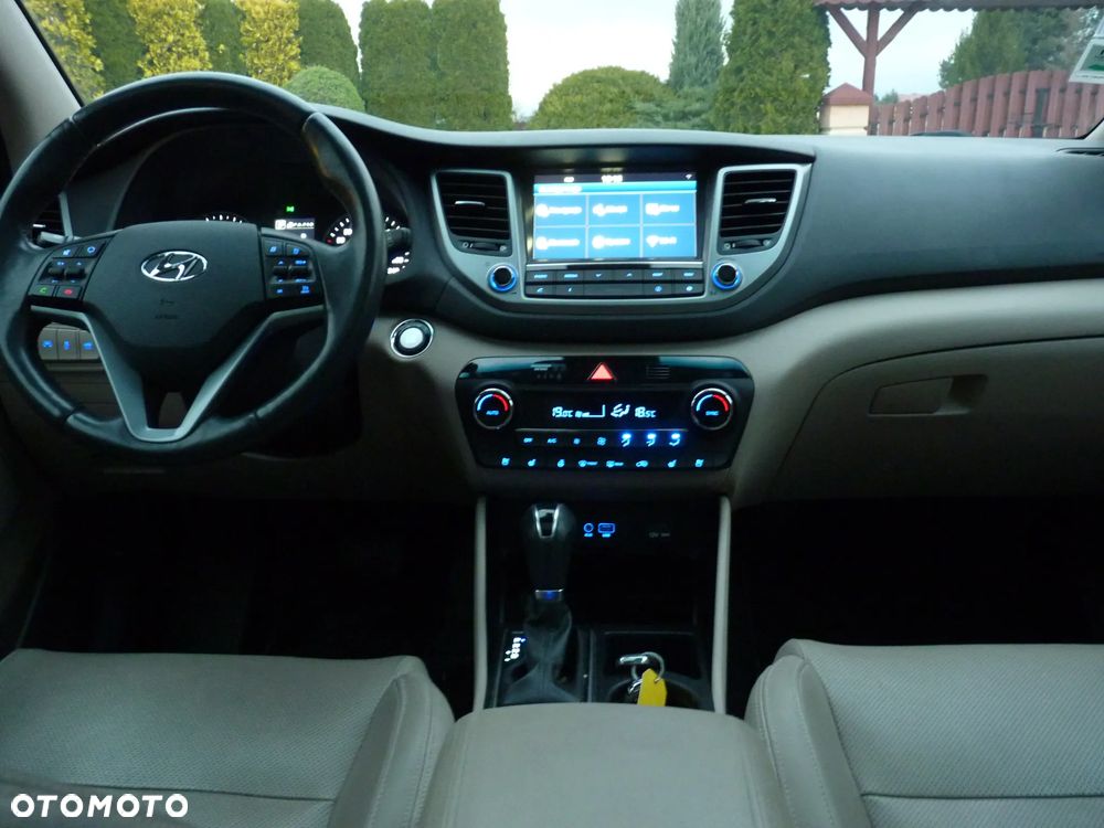 Hyundai Tucson blue 1.7 CRDi 2WD DCT Premium - 14