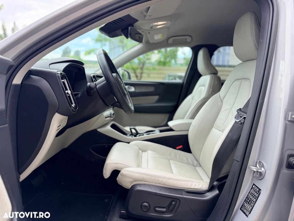 Volvo XC 40 B4 B AWD DKG Momentum Pro - 9