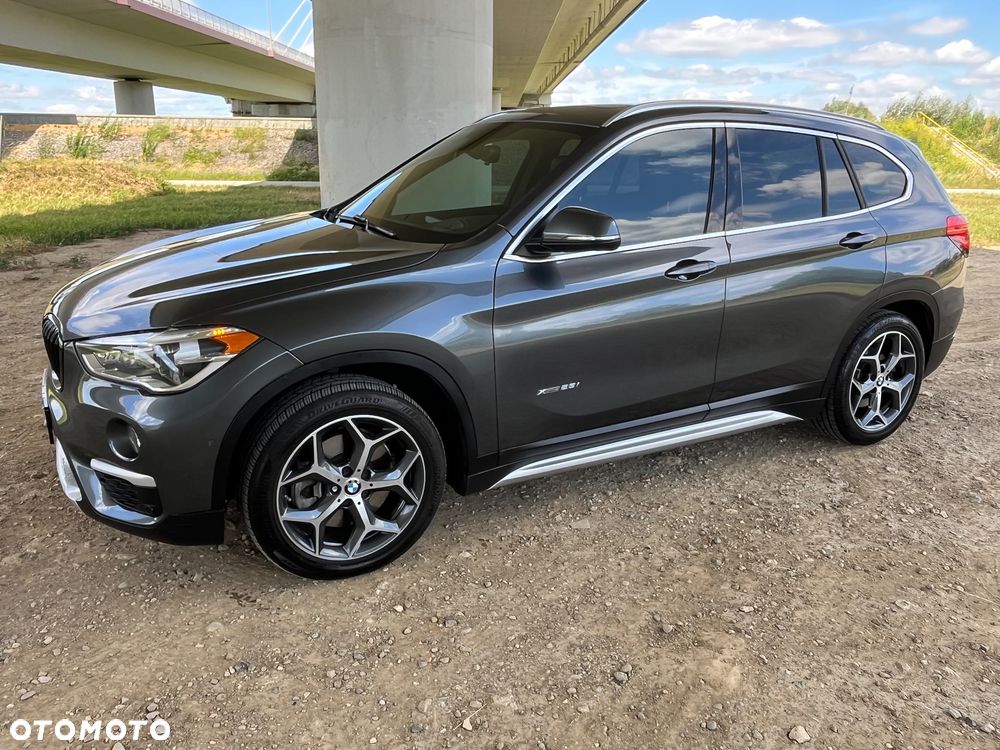BMW X1 xDrive25i Sport Line - 34