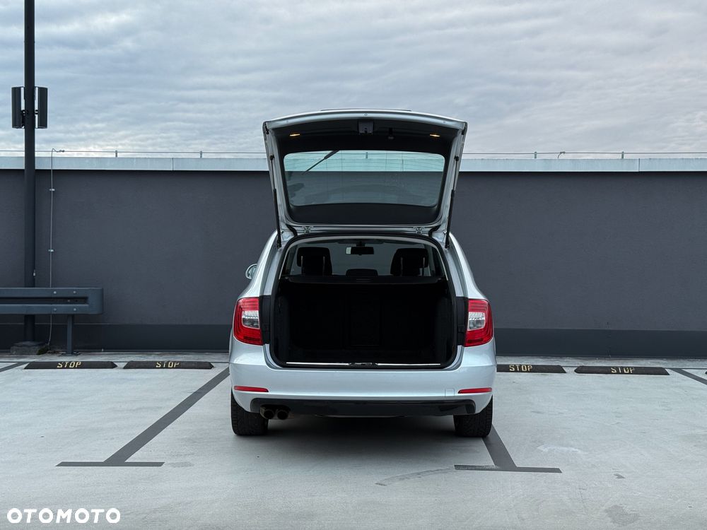 Skoda Superb 1.8 TSI Active DSG - 24