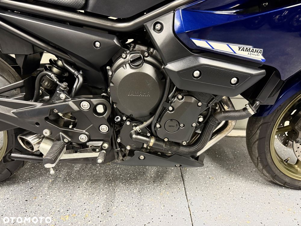 Yamaha XJ - 6