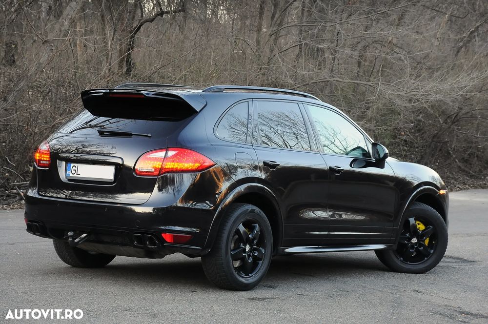 Porsche Cayenne 3.0TD TipTronic - 4