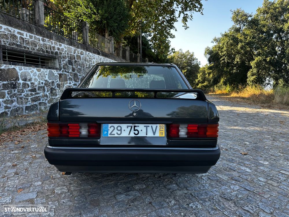 Mercedes-Benz W201 (1982-1993) 190 D 2.0 - 18