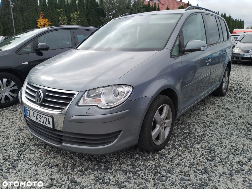 Volkswagen Touran - 2