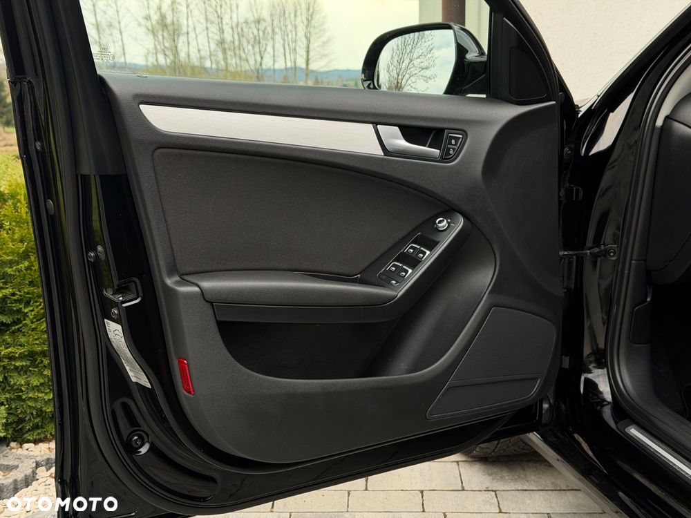 Audi A4 Avant 2.0 TDI Quattro - 25