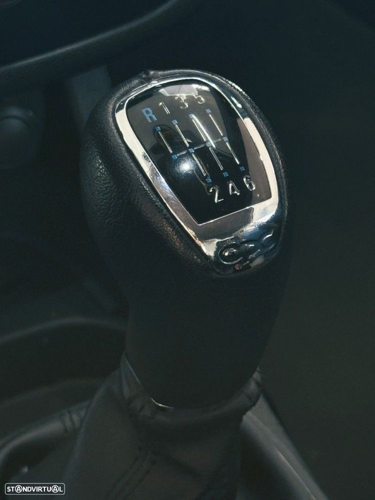 Opel Corsa 1.6 Turbo OPC - 10