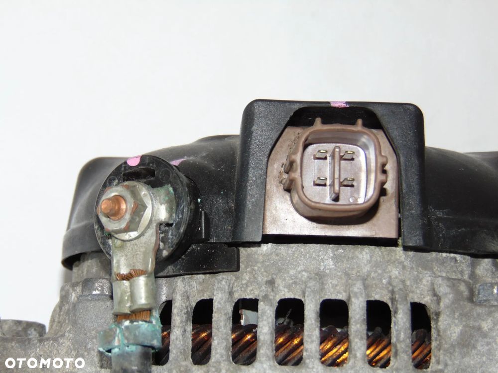 Alternator 27060-0Y040 104210-2310 Toyota Yaris 2 II Auris I 1.3 1.33 benzyna 05-11r - 12