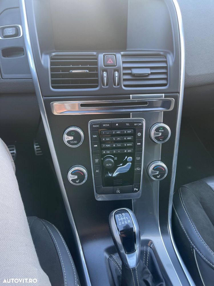 Volvo XC 60 D3 R-Design - 21