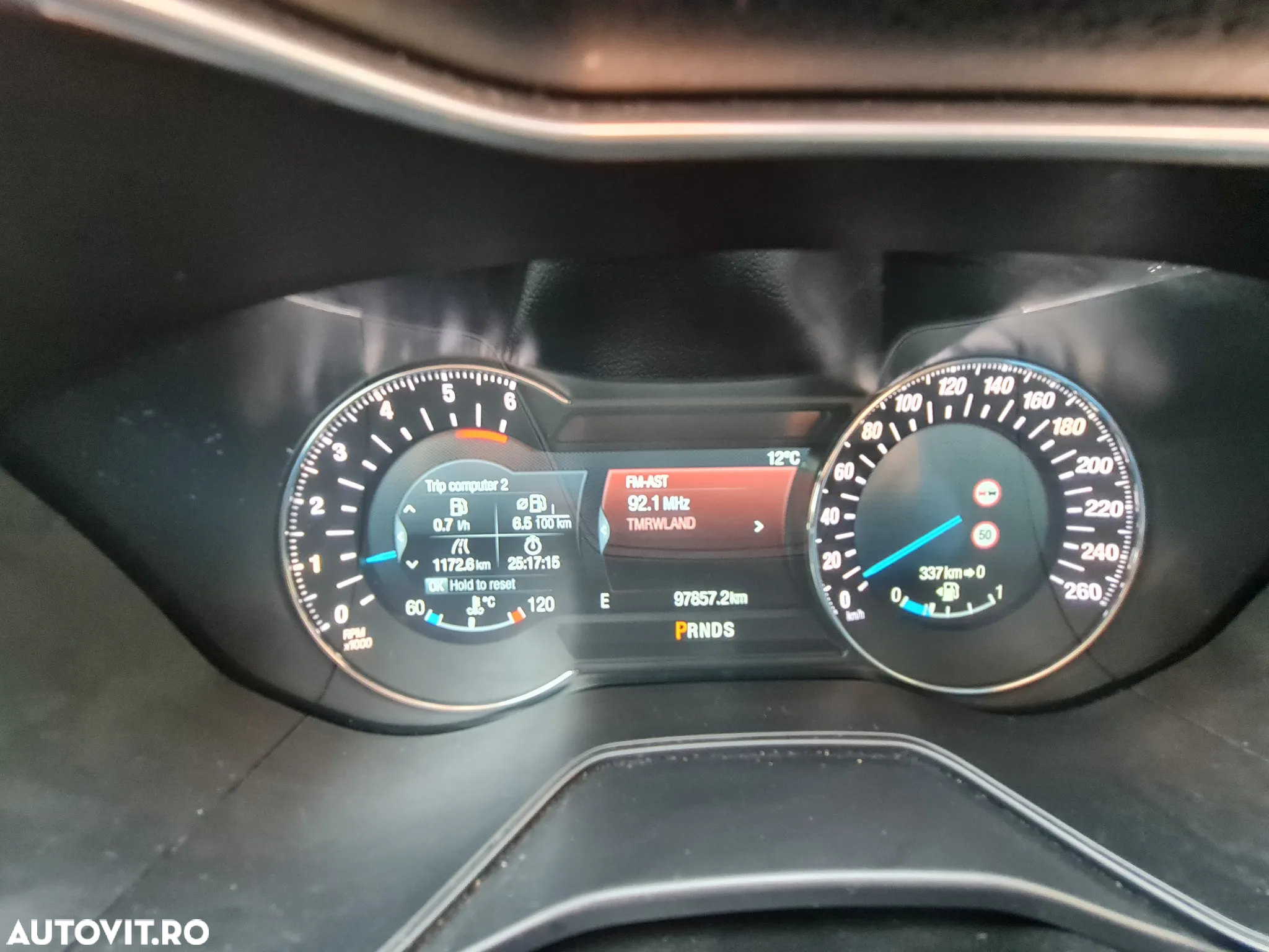 Ford Mondeo 2.0 TDCi Powershift AWD Business - 3