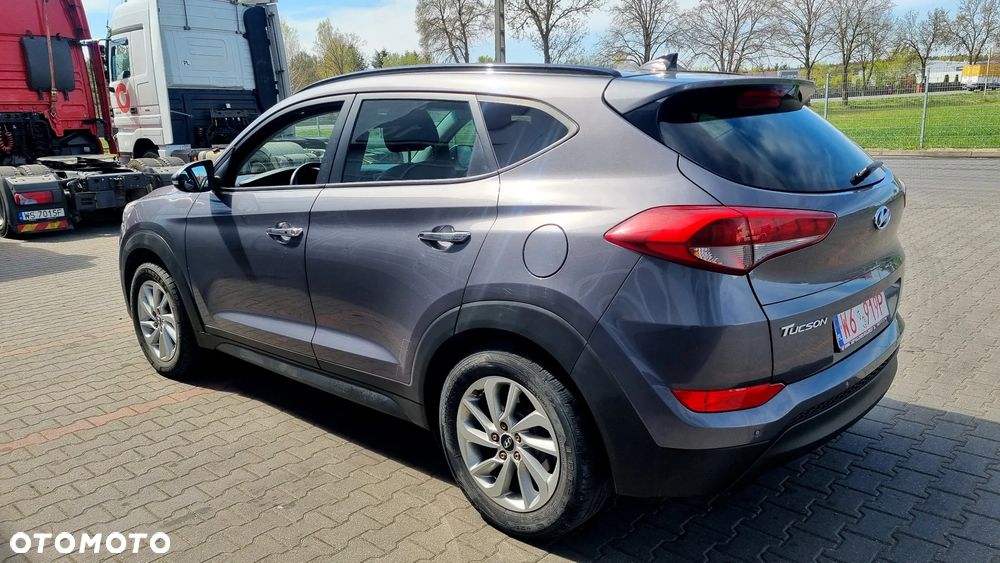 Hyundai Tucson blue 1.7 CRDi 2WD Intro Edition - 8