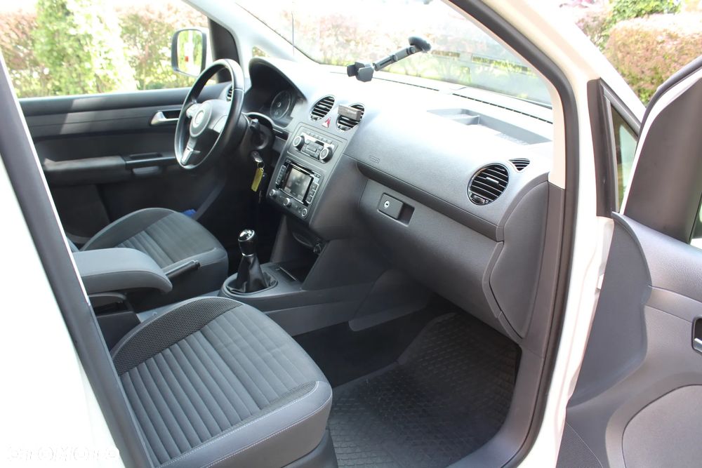 Volkswagen Caddy Trendline Mixt - 19