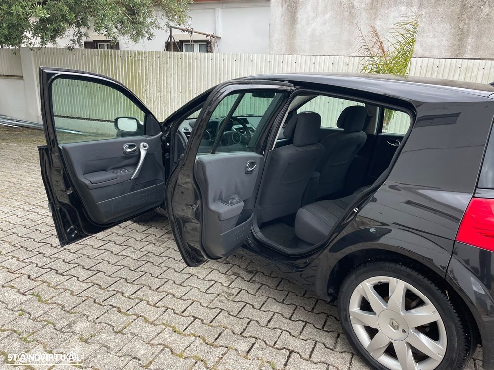 Renault Mégane 1.5 dCi Privilège - 12