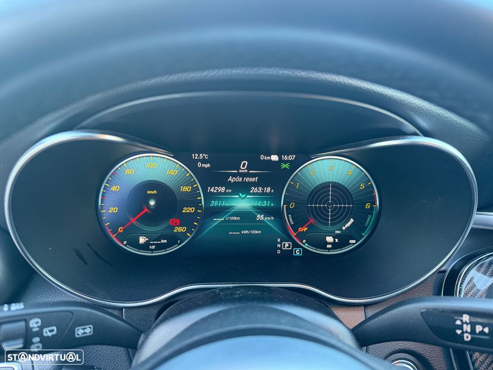 Mercedes-Benz C 300 BlueTEC Hybrid AMG Line - 22