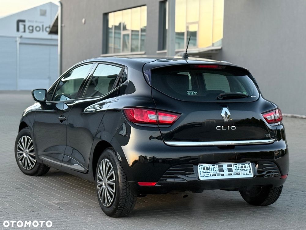 Renault Clio - 8