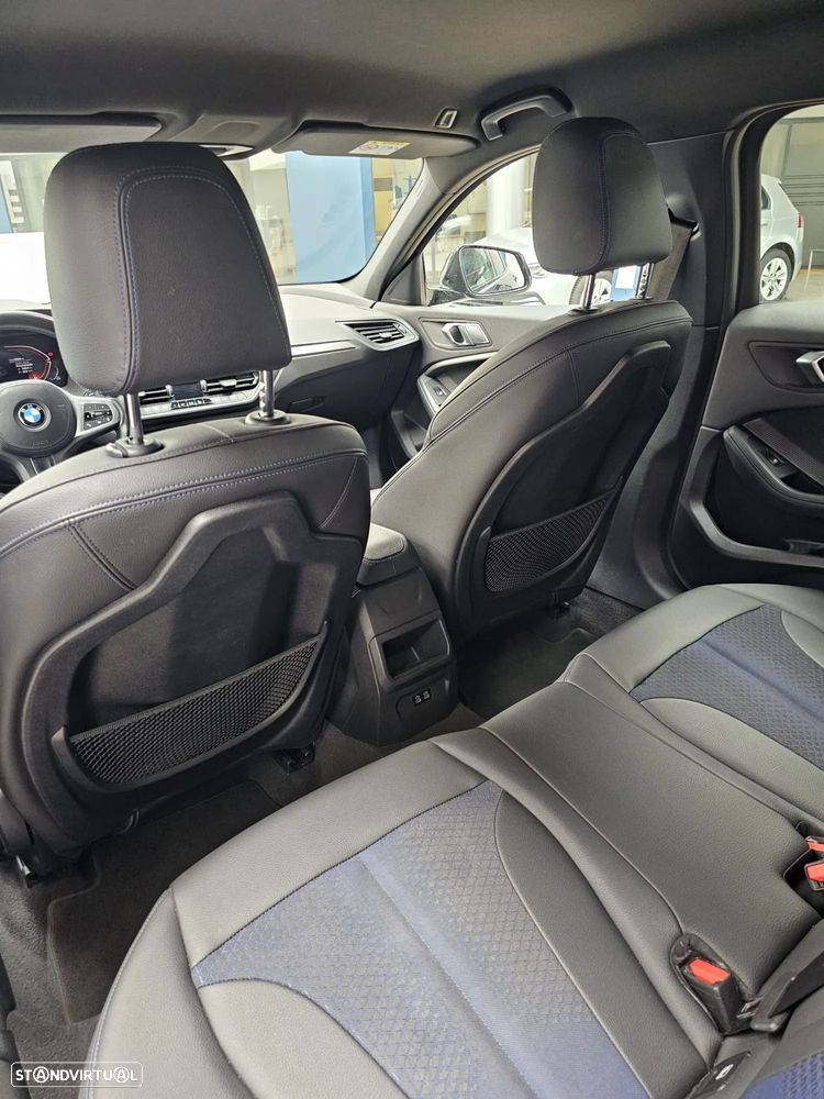 BMW 116 d Pack Desportivo M Auto - 7