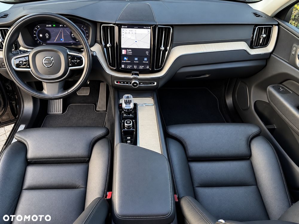 Volvo XC 60 B4 D Inscription - 13