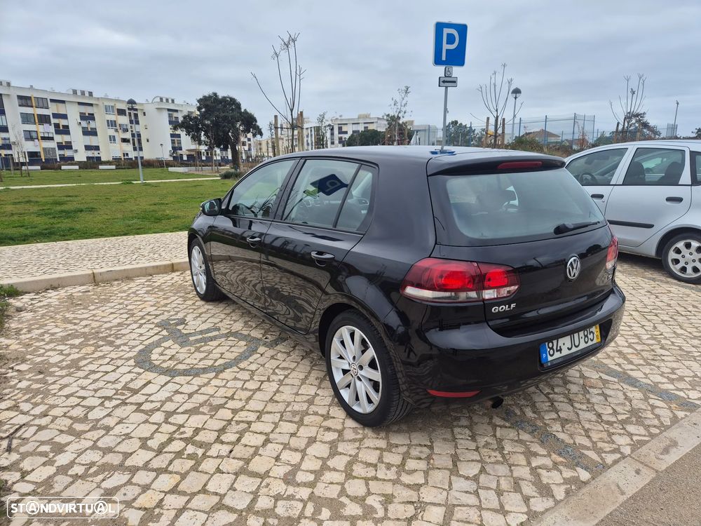 VW Golf 1.6 TDi Highline DSG - 2