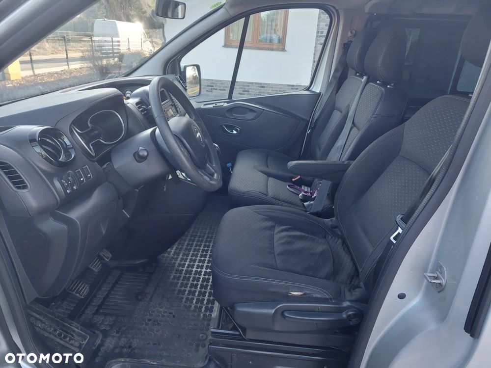 Opel Vivaro L2H1 2.9t Elegance - 10