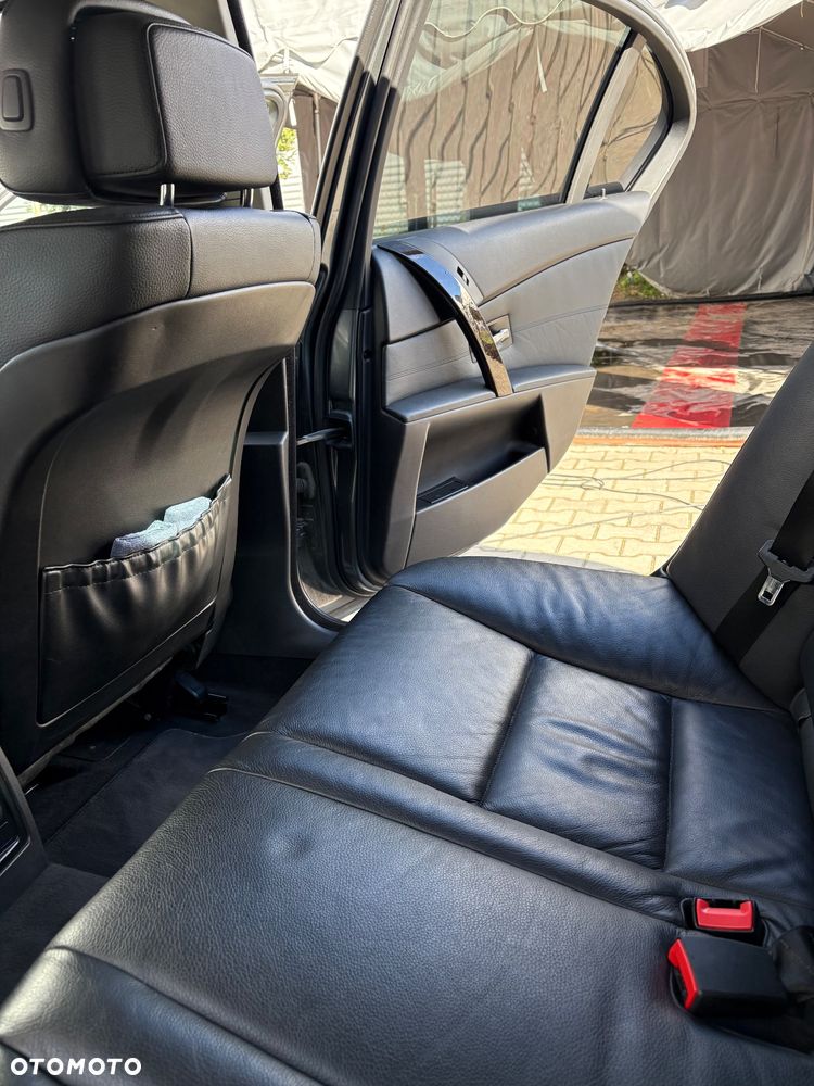 BMW Seria 5 525d - 20