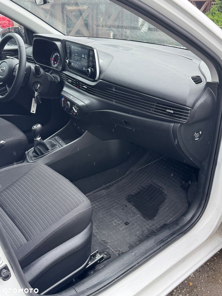 Hyundai i20 - 11