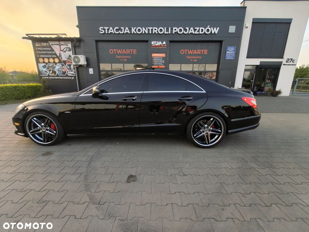 Mercedes-Benz CLS 500 4-Matic BlueEff - 2