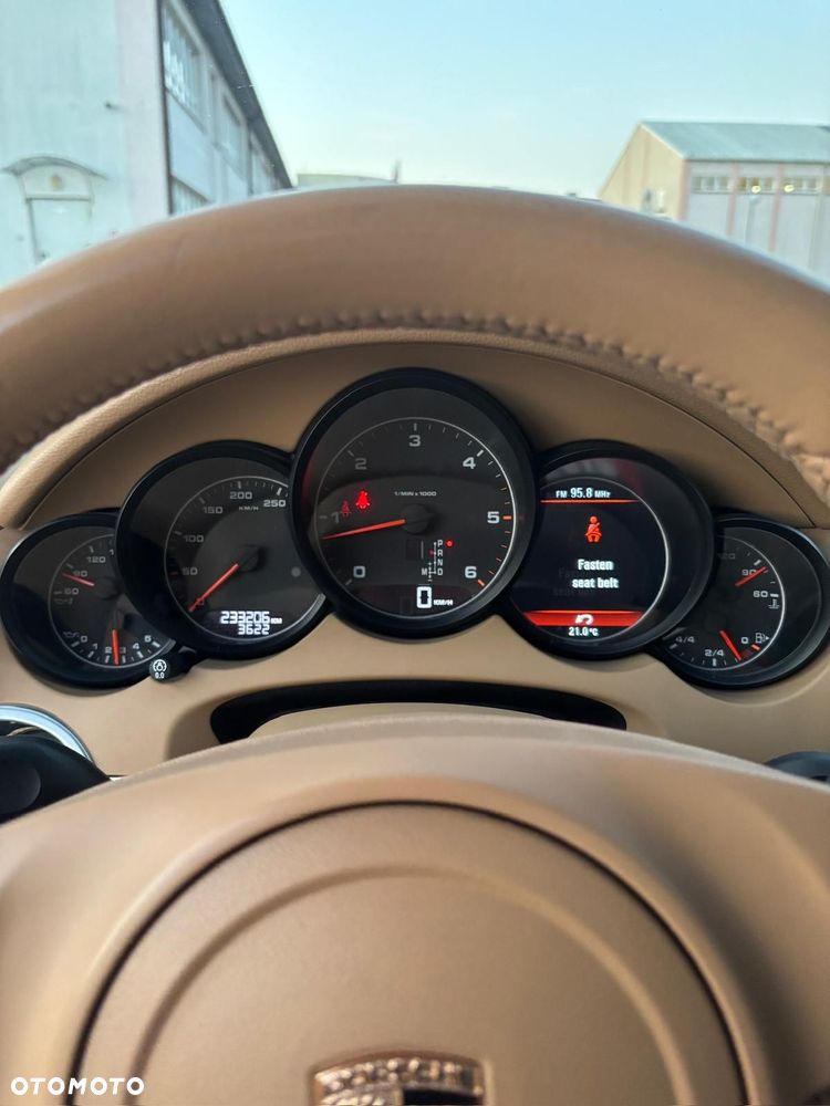 Porsche Cayenne Diesel - 12