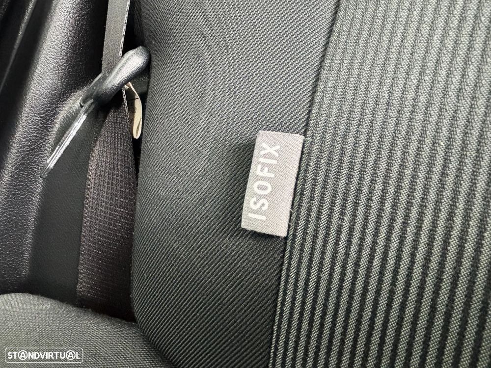 Toyota Yaris 1.4 D-4D Comfort+P.Style - 12