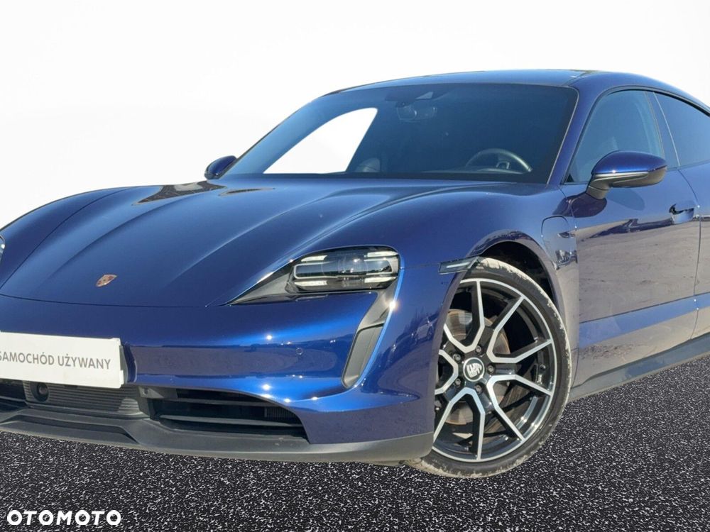 Porsche Taycan - 7