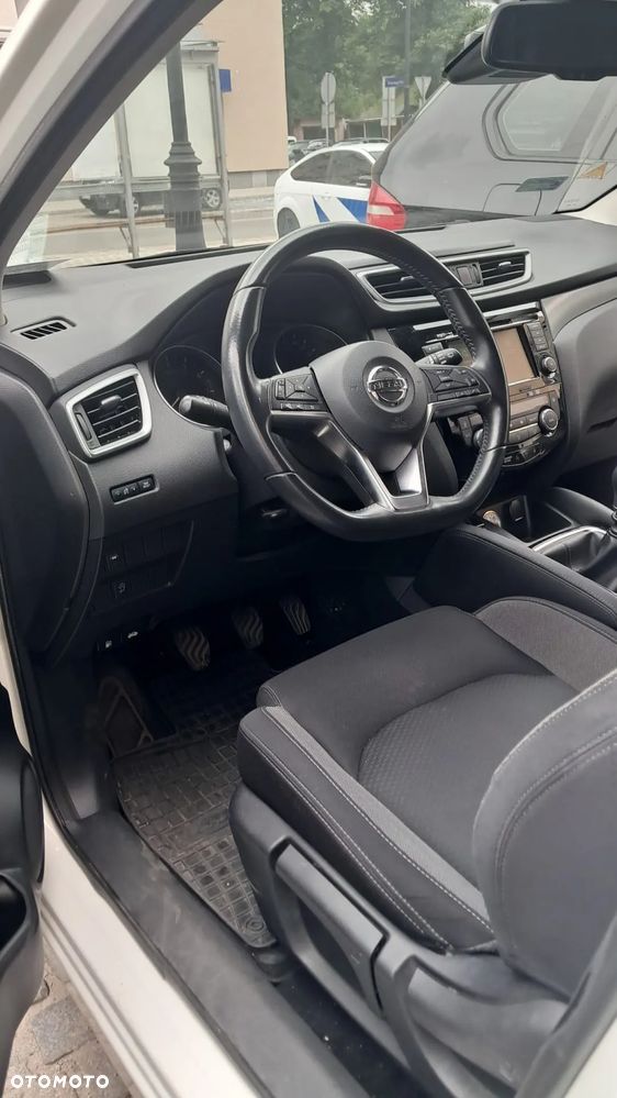 Nissan Qashqai 1.3 DIG-T N-Connecta EU6d - 5