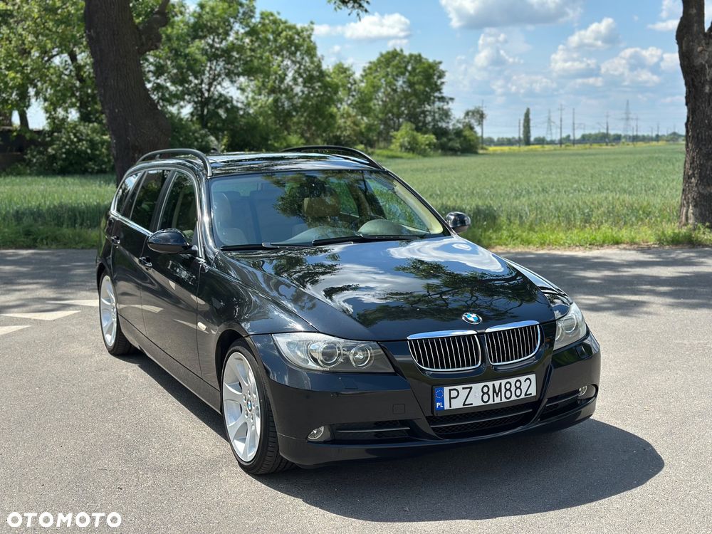 BMW Seria 3 330xi - 1