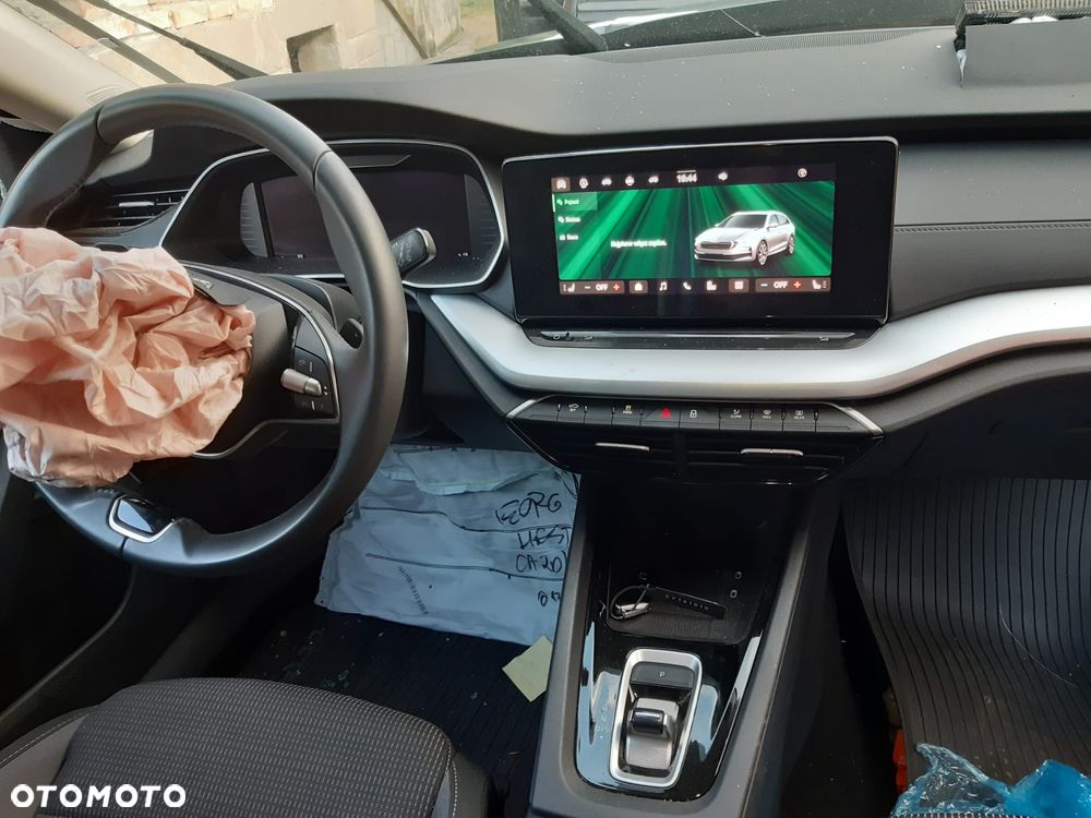 Skoda Octavia 2.0 TDI Edition 130 Selection DSG - 11