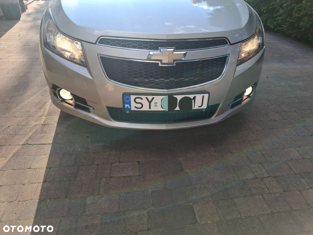 Chevrolet Cruze 1.6 LS - 12