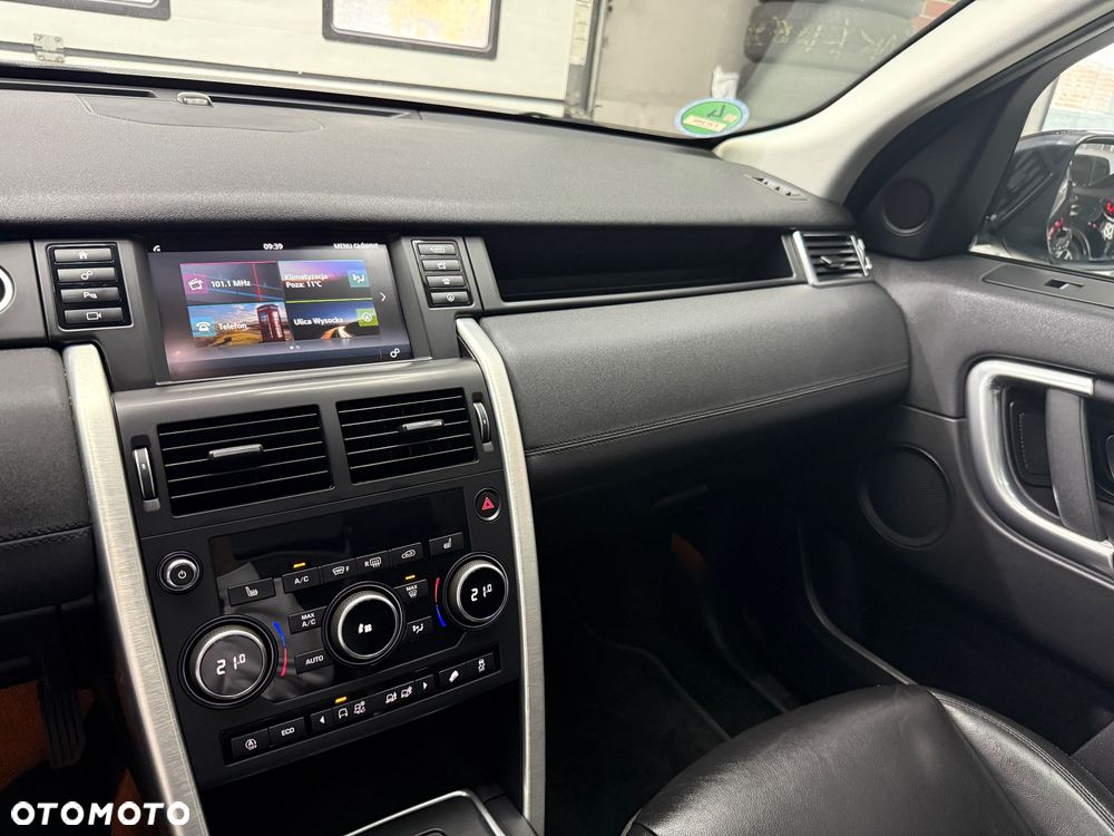 Land Rover Discovery Sport D180 - 24